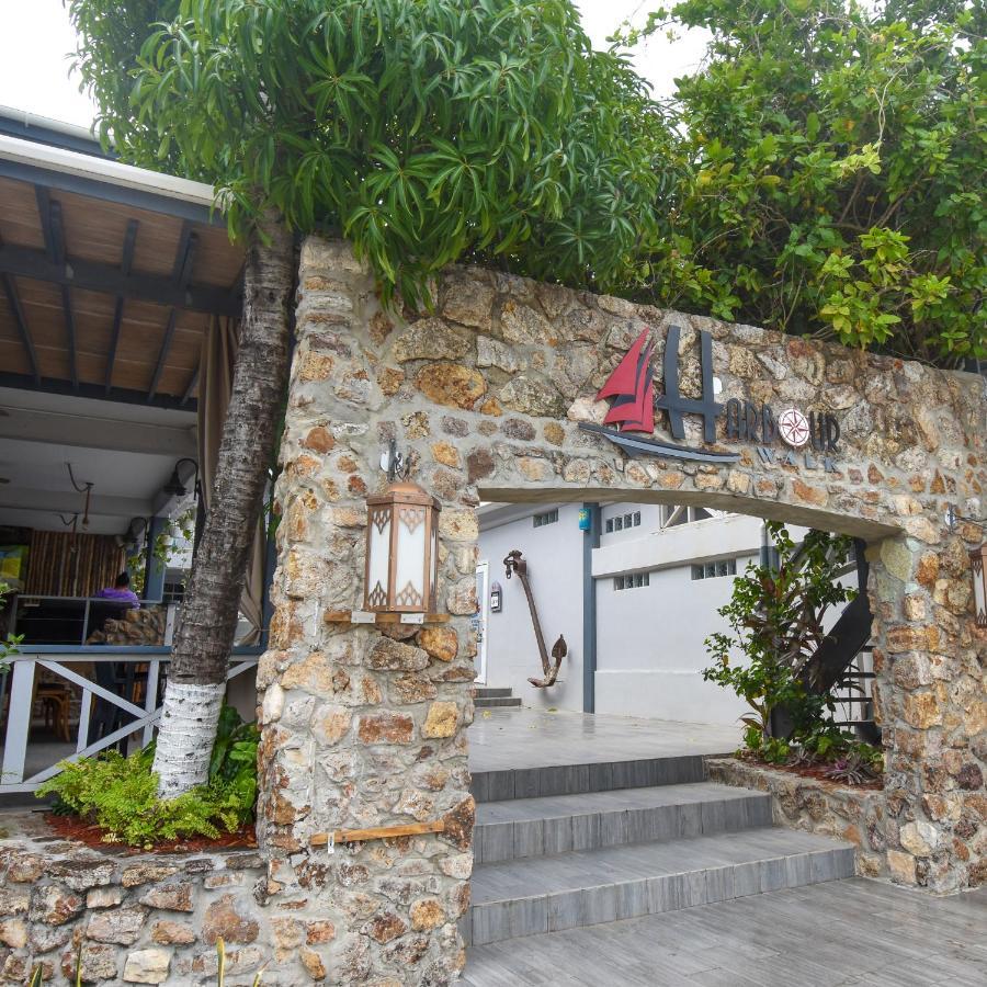The Moxy Hotel English Harbour Exterior foto
