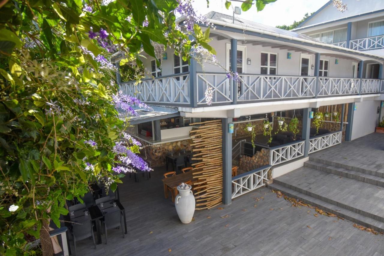 The Moxy Hotel English Harbour Exterior foto